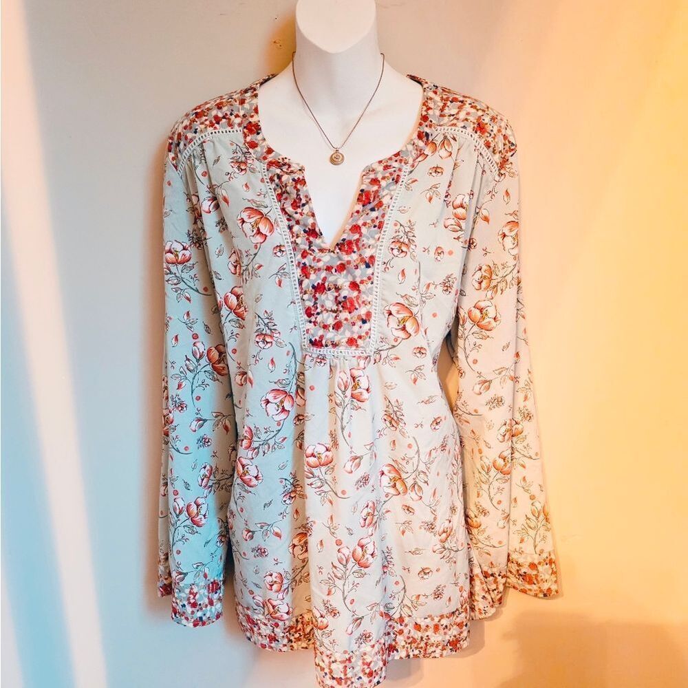 Suzanne Betro Peplum V Neck Long Sleeve Floral Mint Background Top